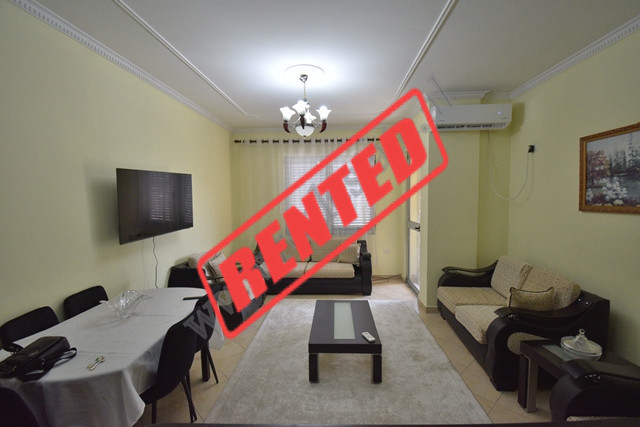 Apartament 2+1 me qira ne rrugen Kodra e Diellit shume prane hyrjes se Rezidences Kodra e Diellit 1 